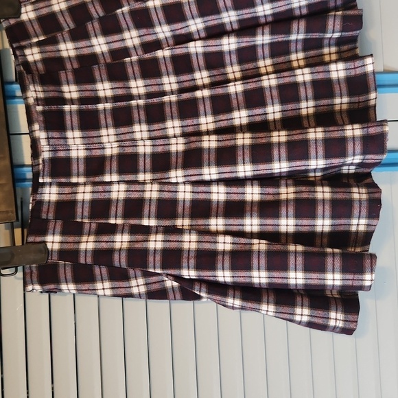 Final Sale Forever 21 Purple and White mini skirt - Picture 7 of 10